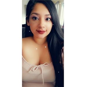 Meet your Posher, Isela